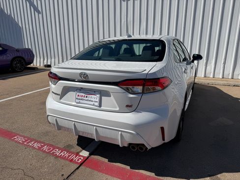 Used 2023 Toyota Corolla SE FWD image 6