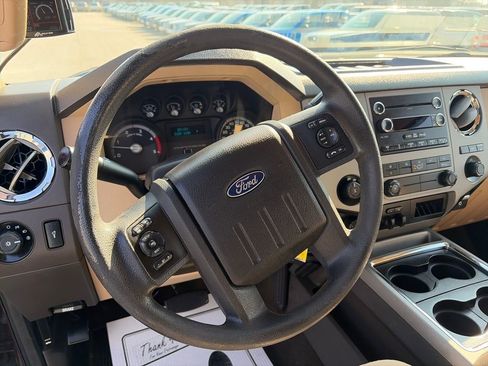 Used 2016 Ford F250 XLT w/ XLT Interior Package image 28