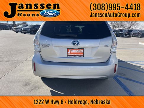 Used 2014 Toyota Prius V Five image 7