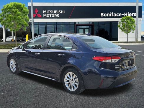 Used 2021 Toyota Corolla LE w/ LE Convenience Package image 3