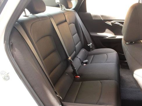 Used 2023 Chevrolet Malibu LT FWD image 13
