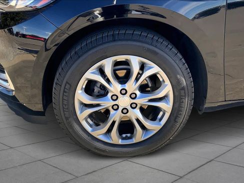 Used 2021 Buick Enclave Avenir image 22