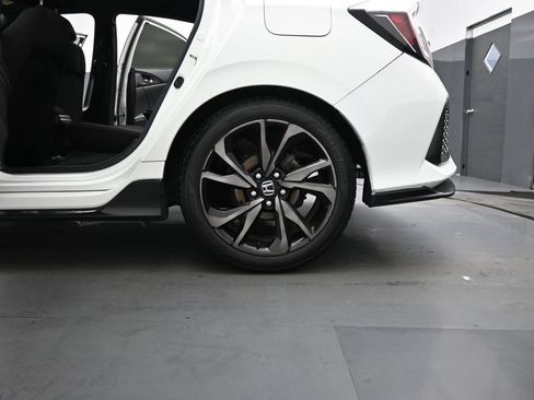 Used 2018 Honda Civic Sport image 14