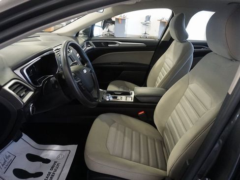 Used 2017 Ford Fusion S image 16