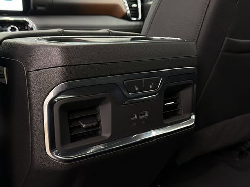 Used 2026 GMC Sierra 3500 Denali w/ Technology Package image 30