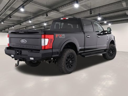 Used 2019 Ford F250 Lariat w/ Chrome Package AWD/4WD image 4