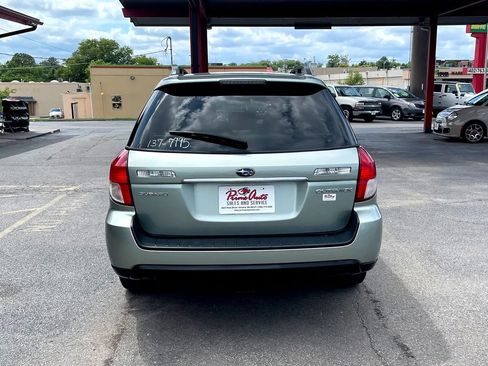 Used 2009 Subaru Outback 2.5i Limited AWD/4WD image 5