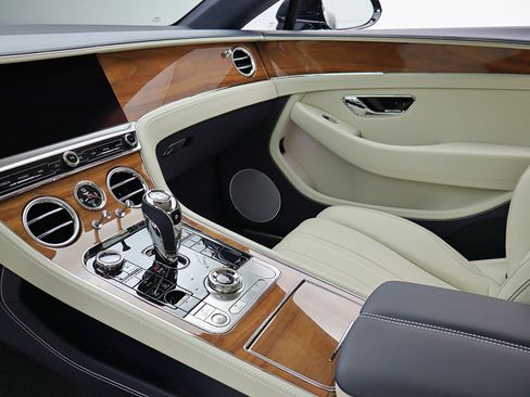 New 2026 Bentley Continental GT image 30