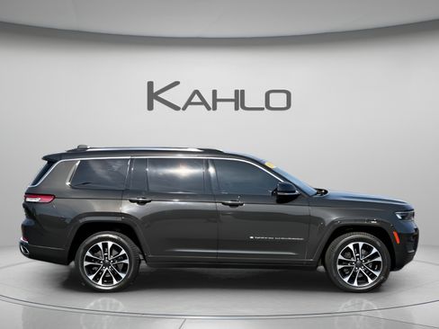 Used 2021 Jeep Grand Cherokee L Overland w/ Luxury Tech Group IV AWD/4WD image 5