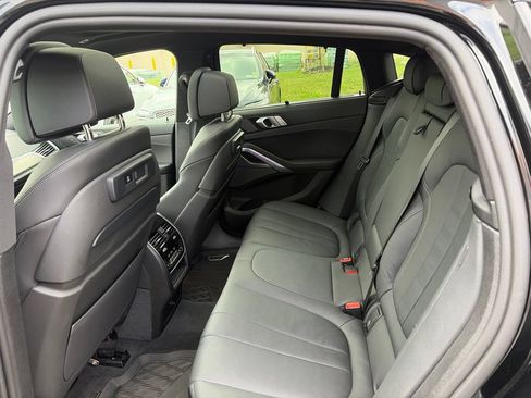 Used 2021 BMW X6 M50i w/ Executive Package AWD/4WD image 19