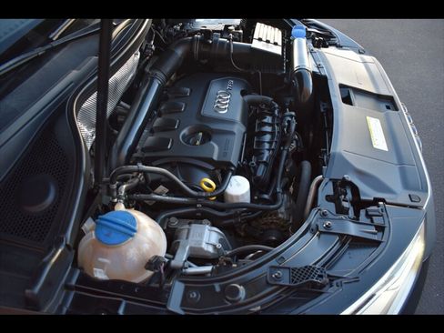 Used 2017 Audi Q3 2.0T Premium image 43