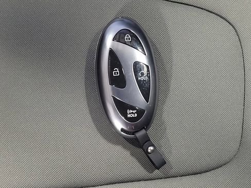 Used 2024 Hyundai Elantra SEL image 32