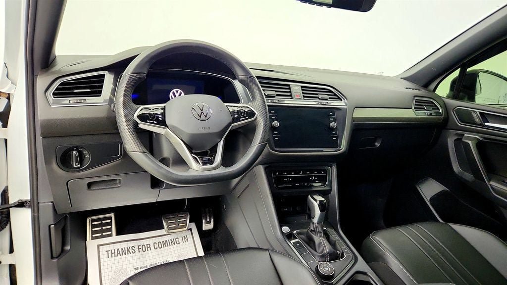 Used 2024 Volkswagen Tiguan SE R-Line AWD/4WD image 13