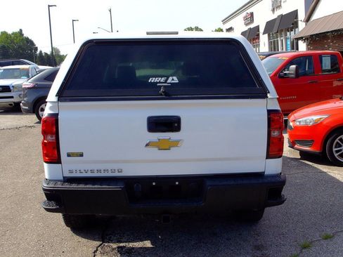 Used 2017 Chevrolet Silverado 1500 W/T AWD/4WD image 3