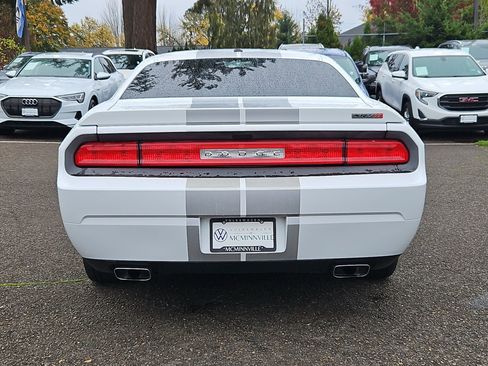 Used 2012 Dodge Challenger SRT8 w/ Premium Sound Group image 4