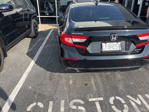 Used 2020 Honda Accord Sport image 16