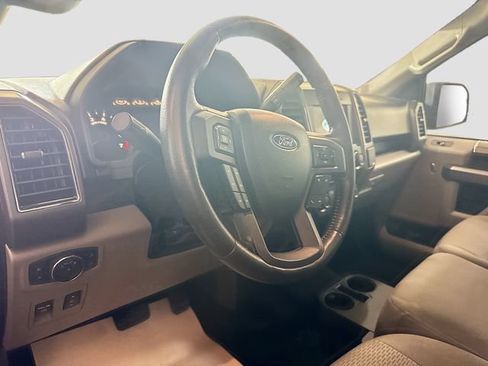 Used 2018 Ford F150 XLT w/ Equipment Group 302A Luxury AWD/4WD image 10