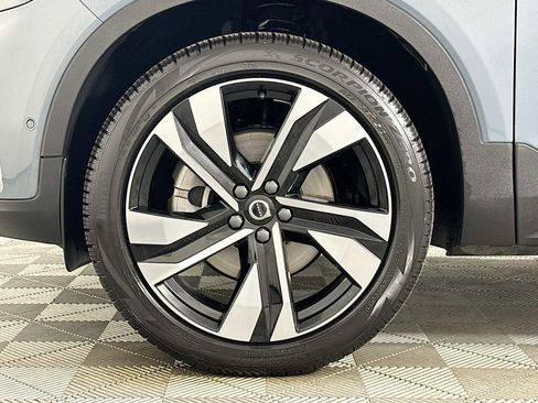 Used 2023 Volvo XC40 B5 Plus w/ Driver Assist Package AWD/4WD image 30