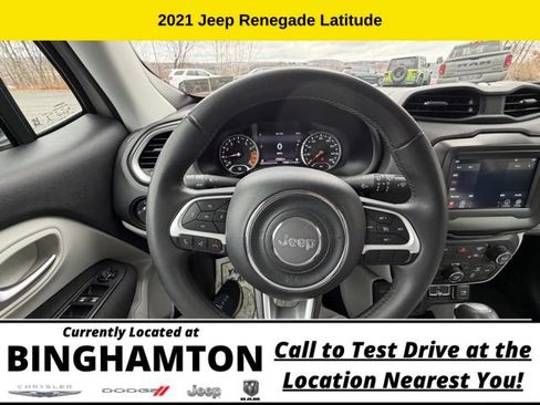 Used 2021 Jeep Renegade Latitude AWD/4WD image 17