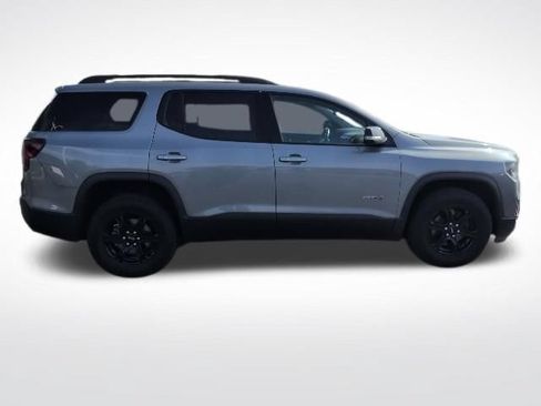 Used 2023 GMC Acadia AT4 w/ Technology Package AWD/4WD image 9
