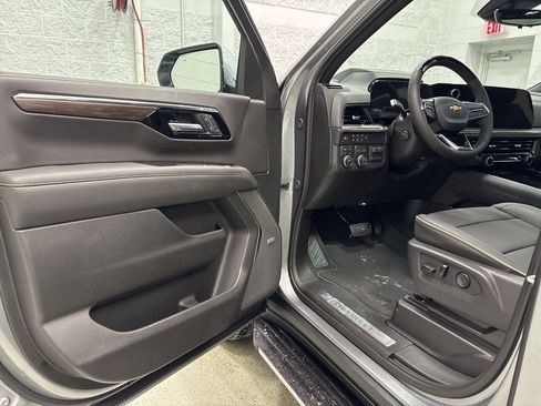 New 2026 Chevrolet Tahoe Premier image 12