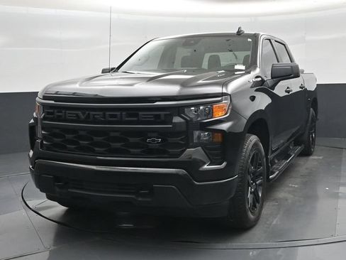 Used 2025 Chevrolet Silverado 1500 Custom AWD/4WD image 32