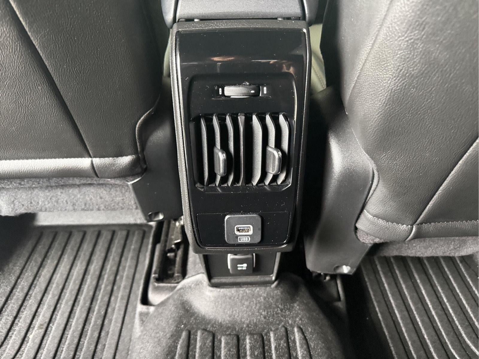 Used 2024 Jeep Compass Latitude AWD/4WD image 18