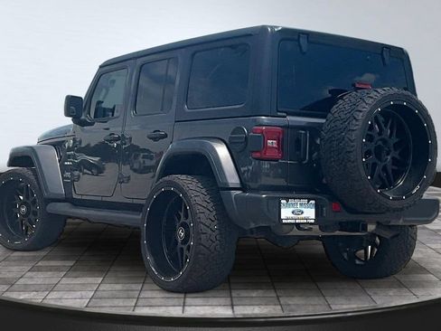 Used 2024 Jeep Wrangler Unlimited Sahara w/ Technology Group AWD/4WD image 4