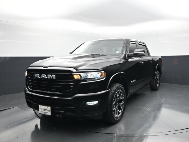 Used 2025 RAM 1500 Laramie w/ Sport Appearance Package AWD/4WD image 4