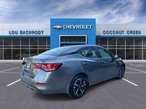 Used 2025 Nissan Sentra SV FWD image 8