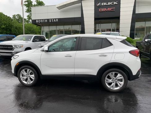 Used 2024 Buick Encore GX Preferred w/ Comfort Package AWD/4WD image 2