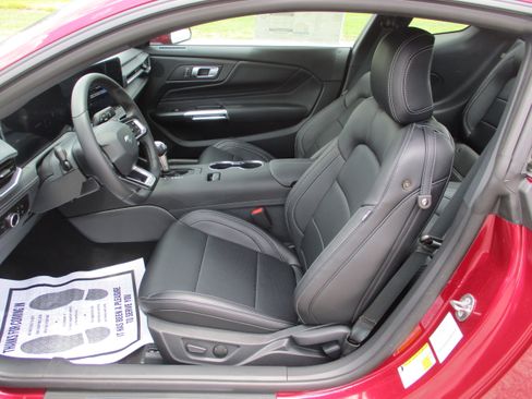 New 2025 Ford Mustang Premium image 16