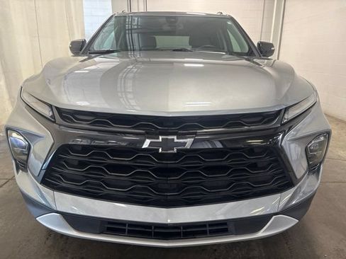 Used 2024 Chevrolet Blazer LT w/ Midnight/Sport Edition FWD image 2