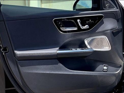 Used 2023 Mercedes-Benz C 300 Sedan image 21