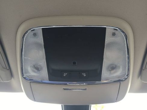 Used 2022 Chrysler 300 Touring RWD image 22