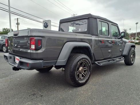 Used 2022 Jeep Gladiator Sport w/ Trailer Tow Package AWD/4WD image 3