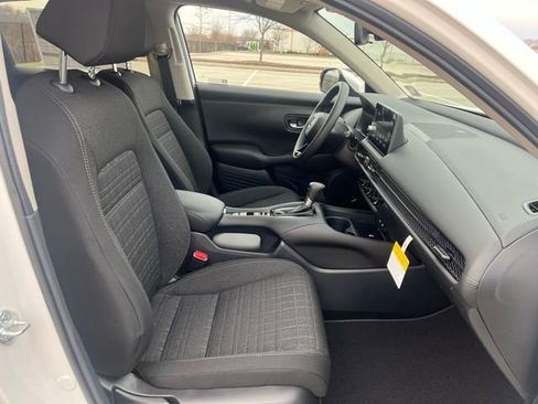 New 2026 Honda HR-V LX image 32