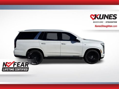 Used 2025 Cadillac Escalade Premium Luxury w/ Touring Package image 11