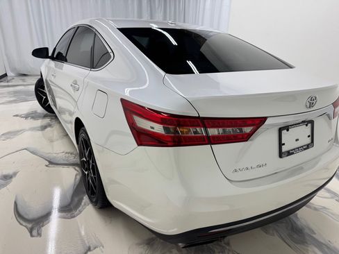 Used 2016 Toyota Avalon XLE Premium FWD image 6
