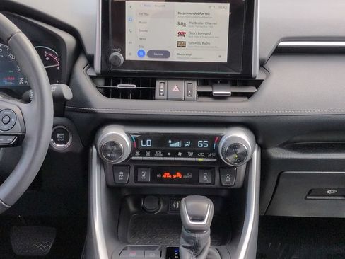 Used 2025 Toyota RAV4 XLE Premium w/ Weather Package AWD/4WD image 17