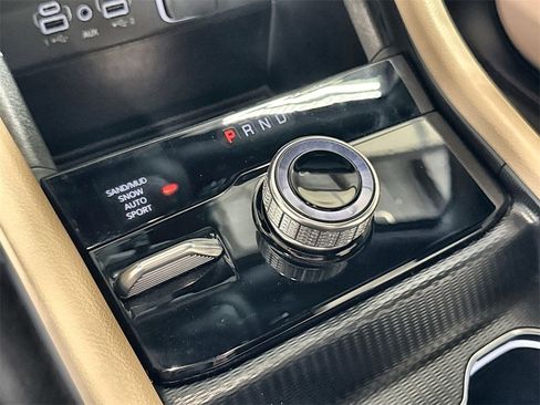 Used 2025 Jeep Grand Cherokee Limited image 23