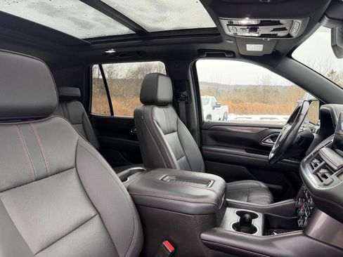 Used 2022 Chevrolet Tahoe RST w/ Sport Performance Package image 31