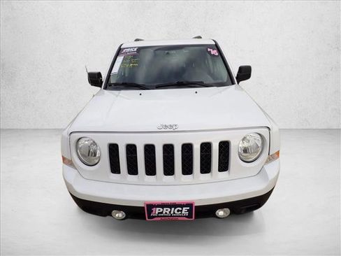 Used 2016 Jeep Patriot Sport w/ Mopar Trailer Tow Group image 6