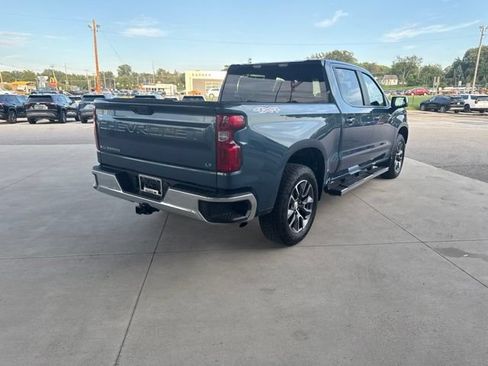 Used 2024 Chevrolet Silverado 1500 LT AWD/4WD image 5