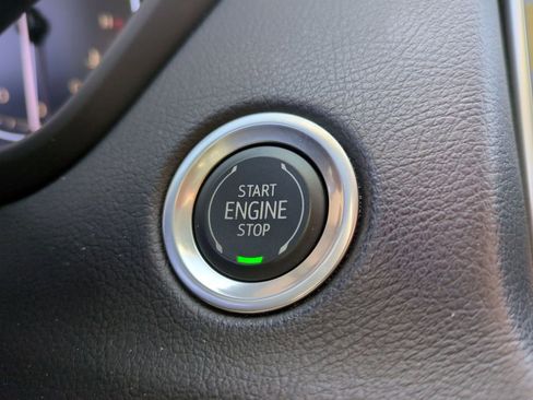 Certified 2023 Cadillac XT4 Premium Luxury image 16