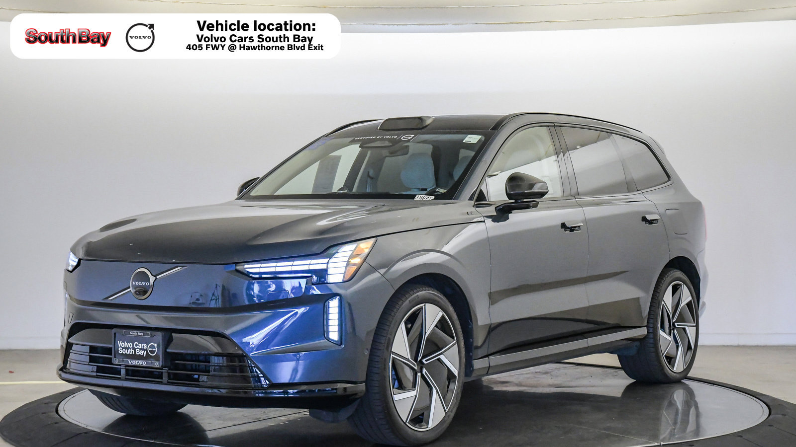 Certified 2025 Volvo EX90 Ultra AWD/4WD image 1