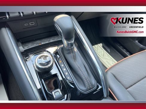 Used 2026 GMC Canyon AT4 w/ Technology Plus Package AWD/4WD image 29