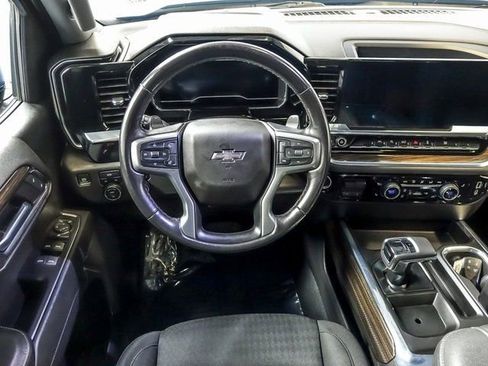 Certified 2022 Chevrolet Silverado 1500 RST image 16