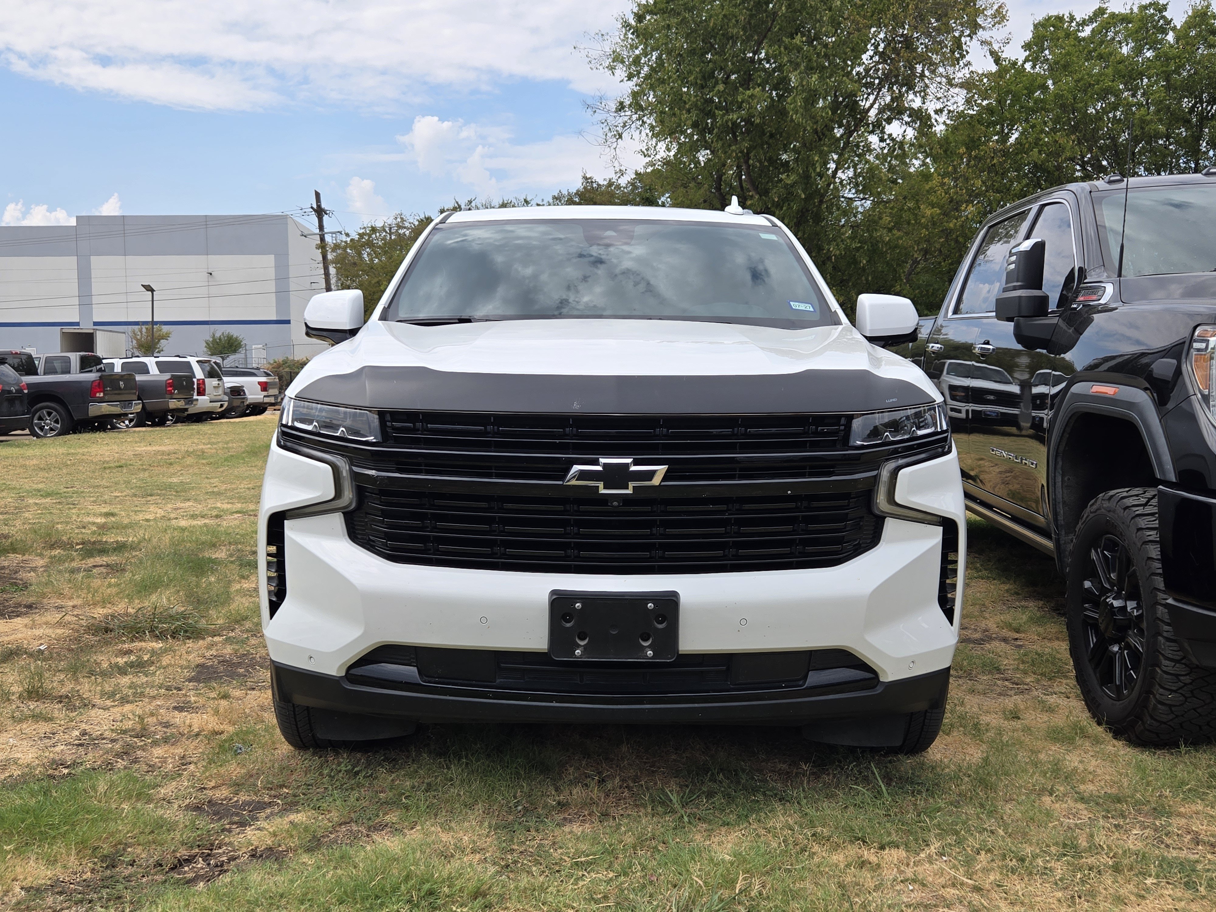 Used 2024 Chevrolet Tahoe RST w/ Luxury Package RWD image 2