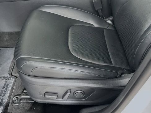 Used 2024 Kia Sportage EX FWD image 31